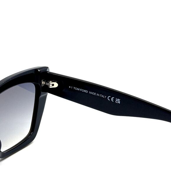 New, TOM FORD Wyatt Sunglasses TF871 01B Authentic - Picture 9 of 12